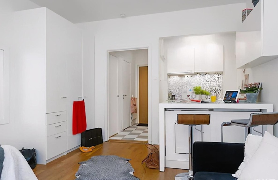 Cô gái sống độc thân trong căn phòng 30m2 nhưng tiện ích không ngờ - 2 Cô gái sống độc thân trong căn phòng 30m2 nhưng tiện ích không ngờ - 2