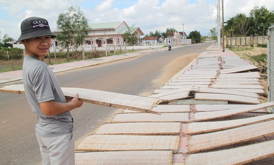 Bạn đọc Dân trí giúp đỡ người phụ nữ ung thư gần 17 triệu đồng - 3 Bạn đọc Dân trí giúp đỡ người phụ nữ ung thư gần 17 triệu đồng - 3