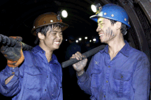 Chủ tịch Vinacomin nhận 640 triệu đồng tiền lương năm 2014