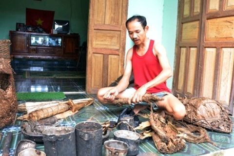 Phỏng vấn “người rừng”: 1 triệu đồng, thăm nhà: 4 triệu đồng