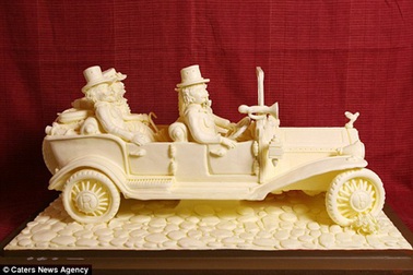 Bức điêu khắc... béo ngậy