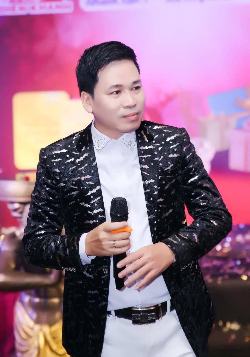 Ca sĩ Michael Lang hạnh phúc khoe quý tử - 3