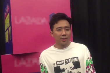 Trấn Thành "than thở" bị bà xã thu hết tiền