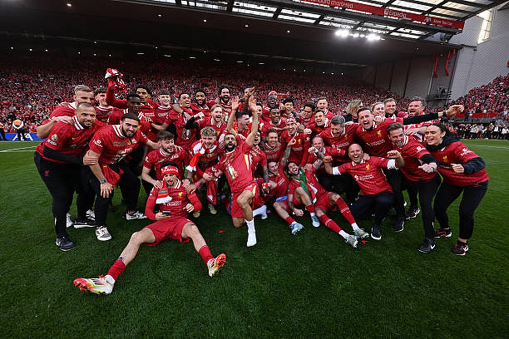 Liverpool vô địch Premier League, 7 cầu thủ có thể không nhận Huy chương - 2 Liverpool vô địch Premier League, 7 cầu thủ có thể không nhận Huy chương - 2