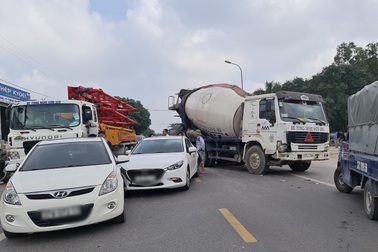 Quy tắc 3 giây - Kinh nghiệm tránh "dồn toa" khi chạy xe trên cao tốc