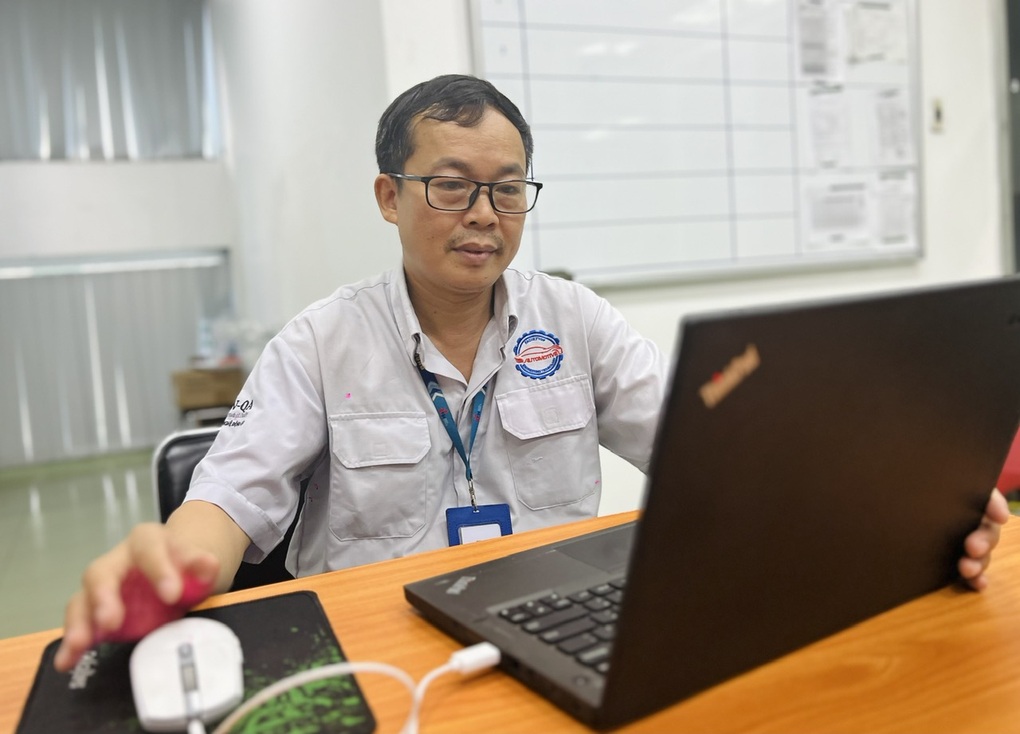 Phó giáo sư bị tố bán nghiên cứu: Sự lựa chọn của người làm cha! - 1 Phó giáo sư bị tố bán nghiên cứu: Sự lựa chọn của người làm cha! - 1