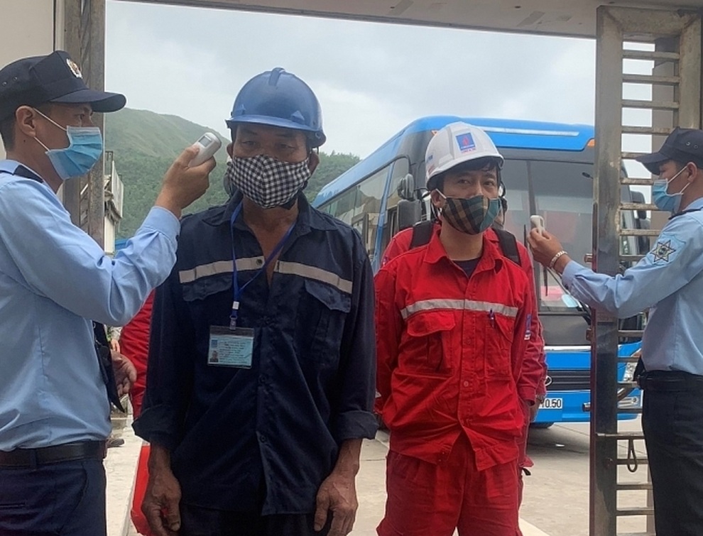 Chủ động ba tại chỗ trên các công trình dầu khí - 3 Chủ động ba tại chỗ trên các công trình dầu khí - 3