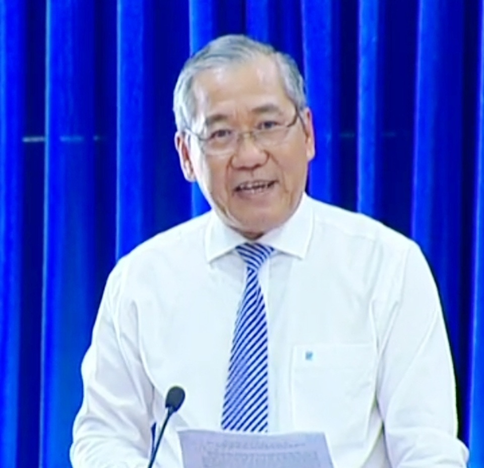 Chủ tịch HĐND Bạc Liêu: “Có mối quan hệ mới lấy được tài liệu của tỉnh, phải chăng là tham nhũng vặt!” - 1 Chủ tịch HĐND Bạc Liêu: “Có mối quan hệ mới lấy được tài liệu của tỉnh, phải chăng là tham nhũng vặt!” - 1