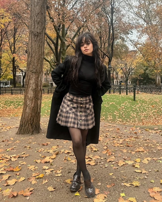 가수 카밀라 카베요, 억만장자 남자친구와 함께 패션 감각 업그레이드 - 12 Quen bạn trai tỷ phú USD, ca sĩ Camila Cabello thăng hạng gu thời trang - 12