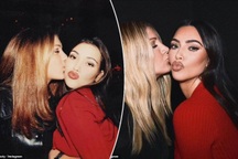 Vừa đẹp, vừa giàu, Kim Kardashian còn sở hữu nhan sắc không đổi suốt 20 năm