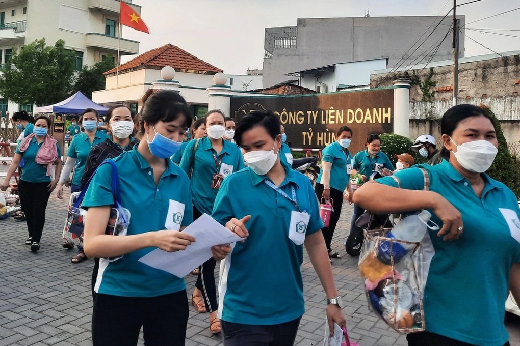 Đề xuất trích quỹ Bảo hiểm thất nghiệp hỗ trợ lao động mất việc - 1 Đề xuất trích quỹ Bảo hiểm thất nghiệp hỗ trợ lao động mất việc - 1