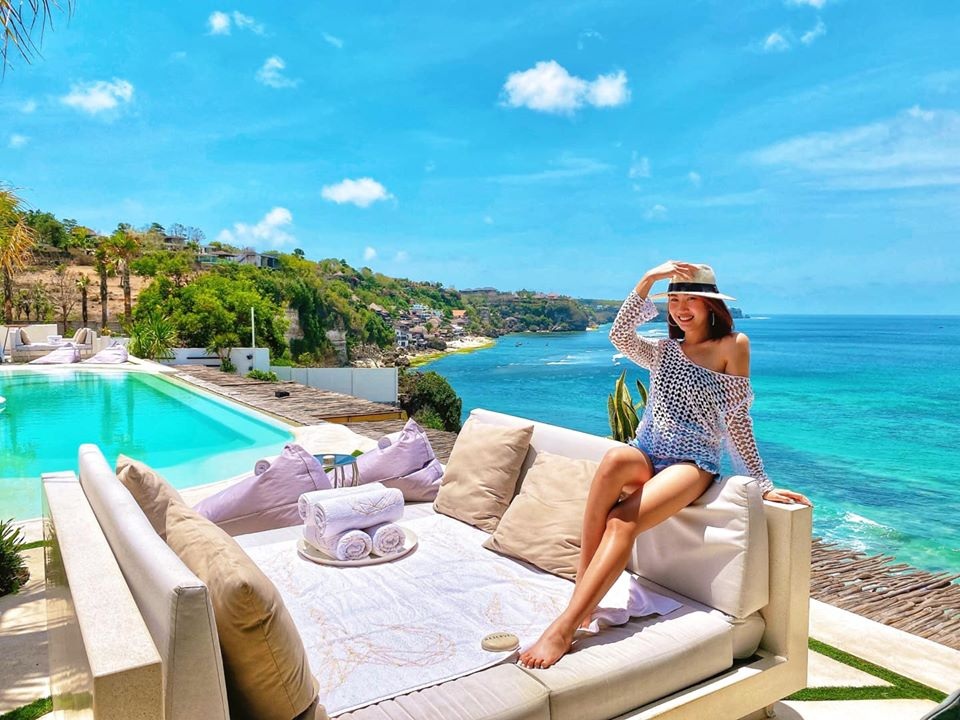 Thuý Ngân diện bikini “sống ảo” ở quê hương đội bóng U22 Việt Nam vừa chiến thắng - 4 Thuý Ngân diện bikini “sống ảo” ở quê hương đội bóng U22 Việt Nam vừa chiến thắng - 4
