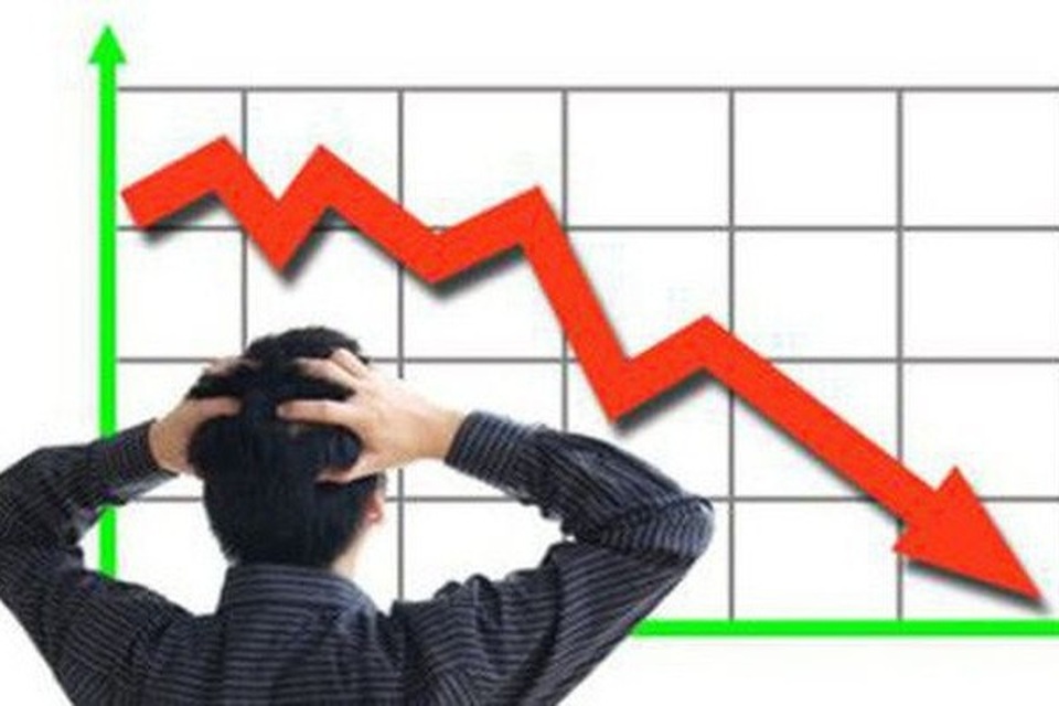 Chết lặng nhìn tài khoản bốc hơi vì đu đỉnh cổ phiếu - 1 Chết lặng nhìn tài khoản bốc hơi vì đu đỉnh cổ phiếu - 1