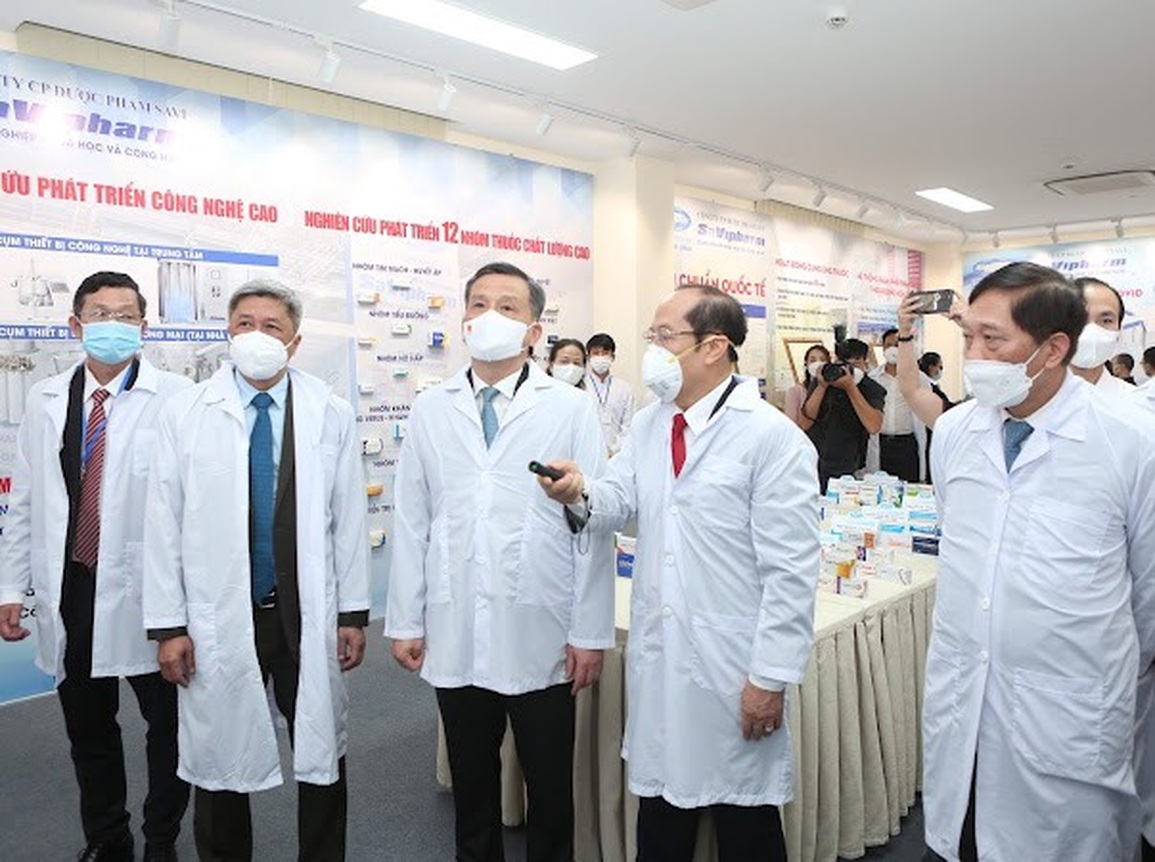SaVipharm đón nhận Huân chương Lao động Hạng III, khẳng định thương hiệu thuốc Việt - 6 SaVipharm đón nhận Huân chương Lao động Hạng III, khẳng định thương hiệu thuốc Việt - 6