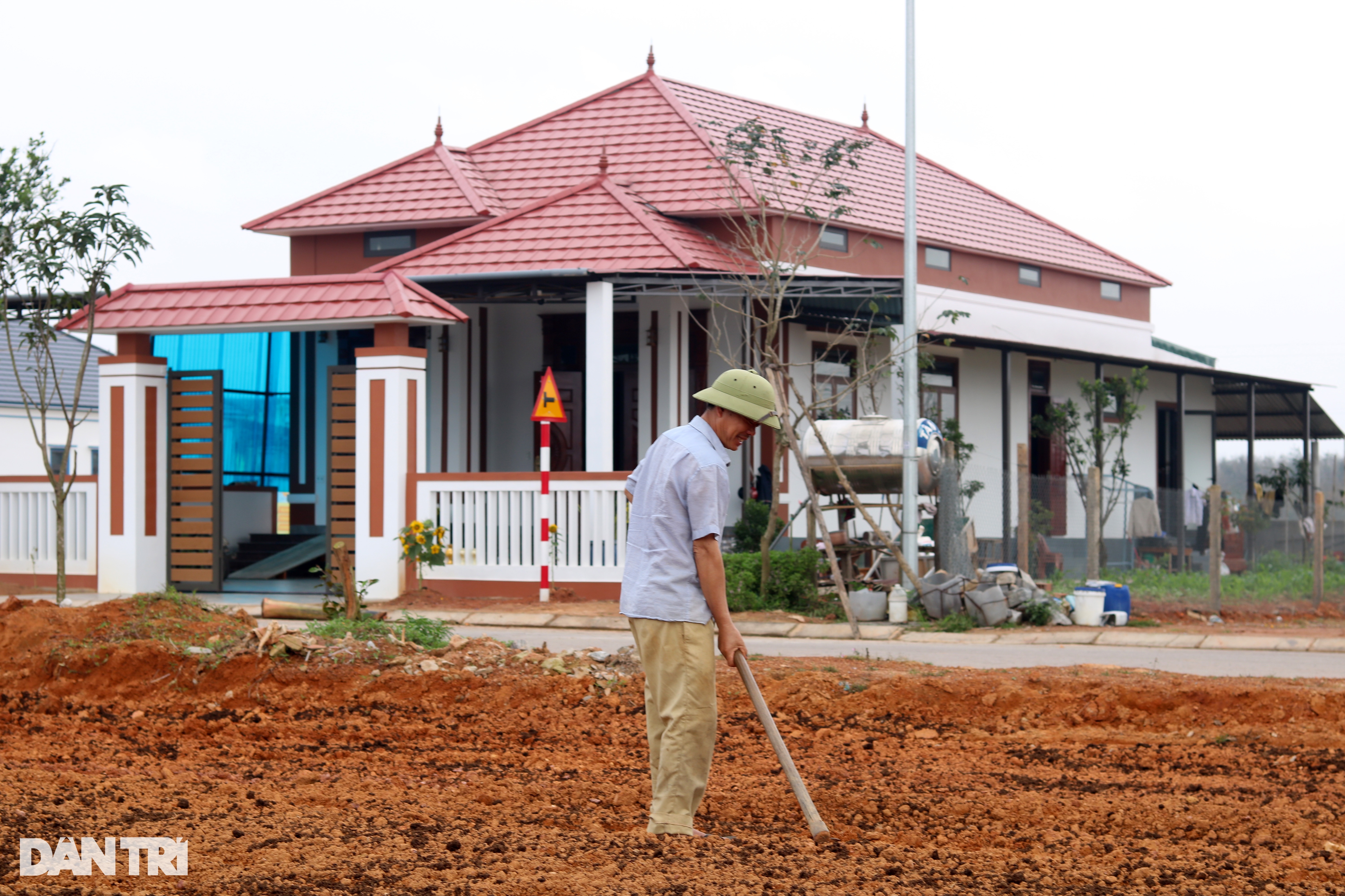 Nhường đất làm cao tốc để chuyển đến ở... biệt thự - 6