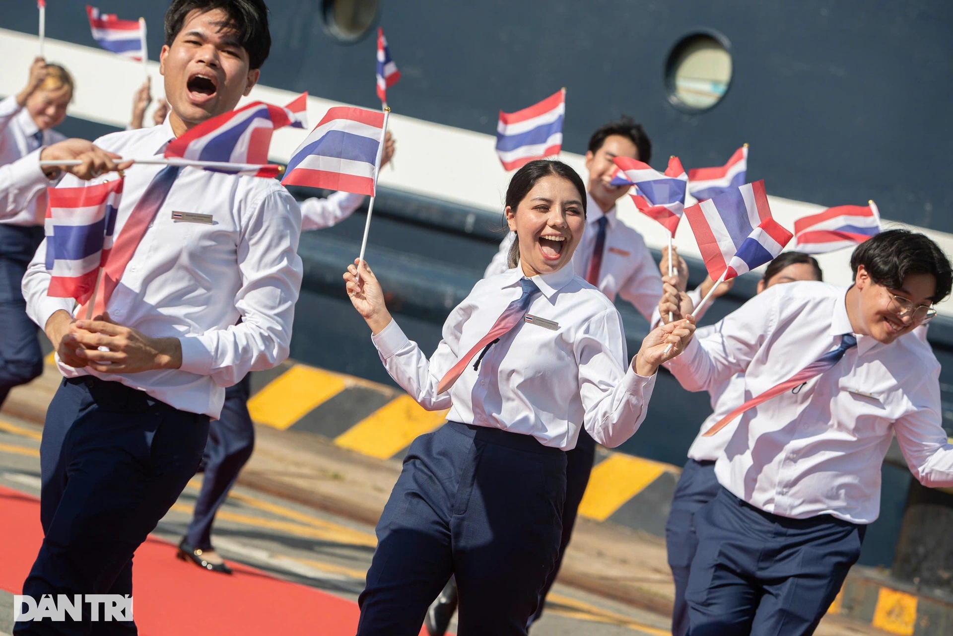 Tàu thanh niên Đông Nam Á và Nhật Bản cập bến TPHCM sau 5 năm vắng bóng - 5 Tàu thanh niên Đông Nam Á và Nhật Bản cập bến TPHCM sau 5 năm vắng bóng - 5