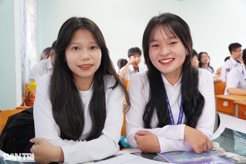 TPHCM đề xuất chi hơn 1.800 tỷ miễn học phí năm học 2023-2024 - 1