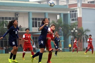 U19 nữ Việt Nam thắng đậm Singapore ngày ra quân