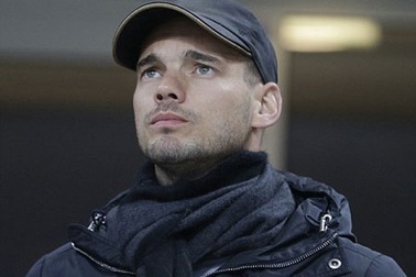 Wesley Sneijder sẽ về Anfield nếu chấp nhận giảm lương