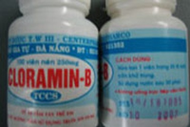 Cấp thuốc hết hạn sử dụng cho dân bị lũ lụt