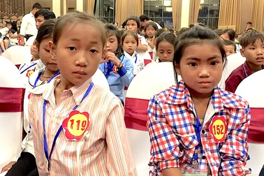 “Vui Trung thu với trẻ em Đan Lai”