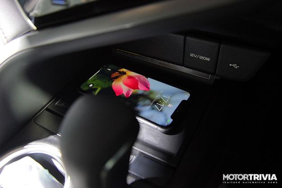 Toyota Camry 2022 trình làng, có thể về Việt Nam trong năm nay - 13 Toyota Camry 2022 trình làng, có thể về Việt Nam trong năm nay - 13