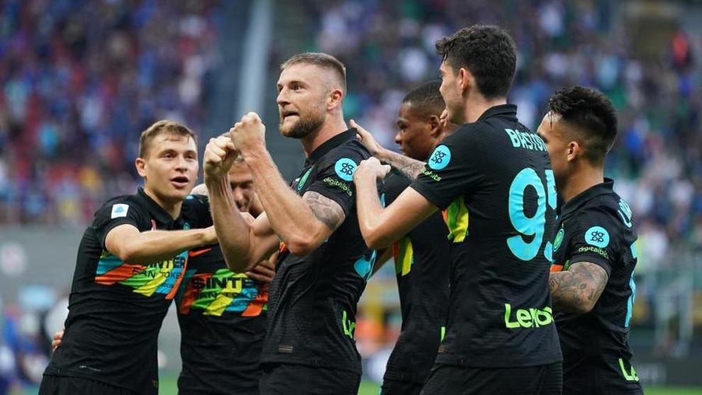 Hủy diệt đối thủ 6-1, Inter vượt lên dẫn đầu Serie A - 1 Hủy diệt đối thủ 6-1, Inter vượt lên dẫn đầu Serie A - 1