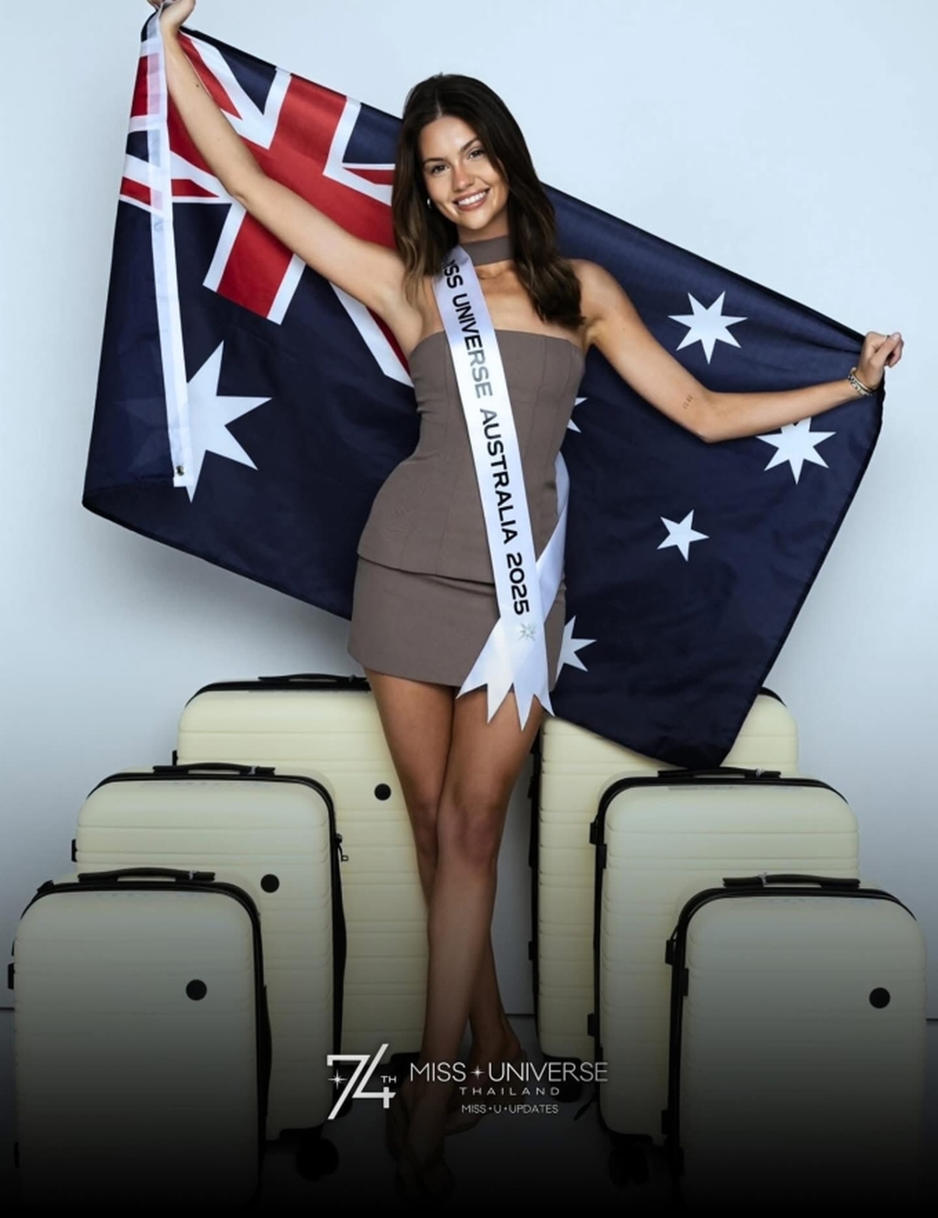 Hương Giang và dàn người đẹp đổ bộ Thái Lan tham dự Hoa hậu Hoàn vũ 2025 - 8 Hương Giang và dàn người đẹp đổ bộ Thái Lan tham dự Hoa hậu Hoàn vũ 2025 - 8