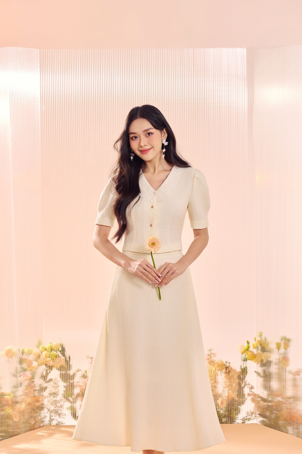 Những mẫu váy áo cô nàng công sở nên có trong tủ đồ - 5 Những mẫu váy áo cô nàng công sở nên có trong tủ đồ - 5