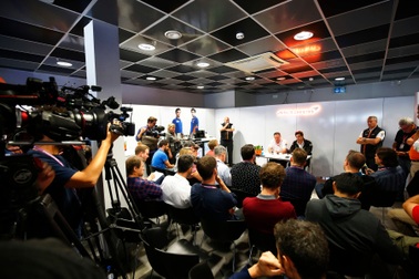 Hé lộ quy trình cấp thẻ tác nghiệp khắt khe của FIA tại giải Công thức 1