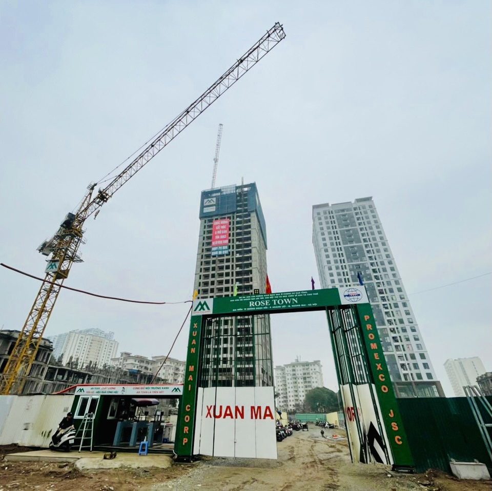 Nhiều ưu đãi hấp dẫn nhân dịp cất nóc tòa DV03 dự án Rose Town - 1 Nhiều ưu đãi hấp dẫn nhân dịp cất nóc tòa DV03 dự án Rose Town - 1