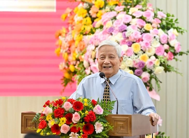 Nhà báo Hà Đăng ra mắt sách ở tuổi 96  - 2