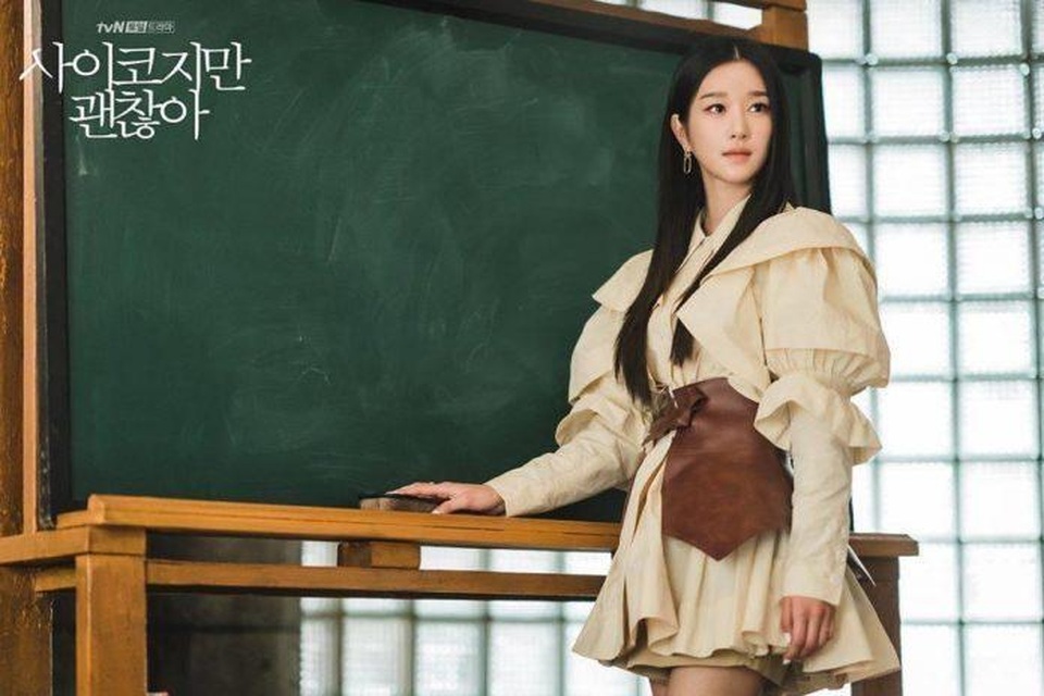 Giải mã sức hút của “Điên thì có sao” - phim mới của Kim Soo Hyun - 12 Giải mã sức hút của “Điên thì có sao” - phim mới của Kim Soo Hyun - 12