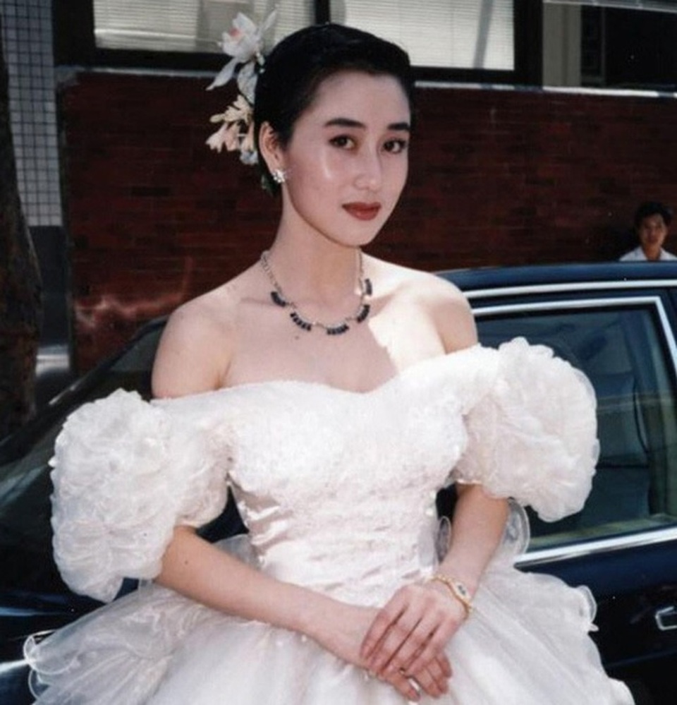 3 mỹ nhân khiến vua sòng bạc mê đắm nhưng không thể lấy làm vợ - 4 3 mỹ nhân khiến vua sòng bạc mê đắm nhưng không thể lấy làm vợ - 4