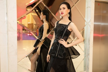 Giải vàng Siêu mẫu Việt Nam 2018 tái xuất đầy quyến rũ sau thời gian yên ắng