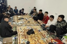 Cảnh sát đột kích sới bạc tại quán karaoke