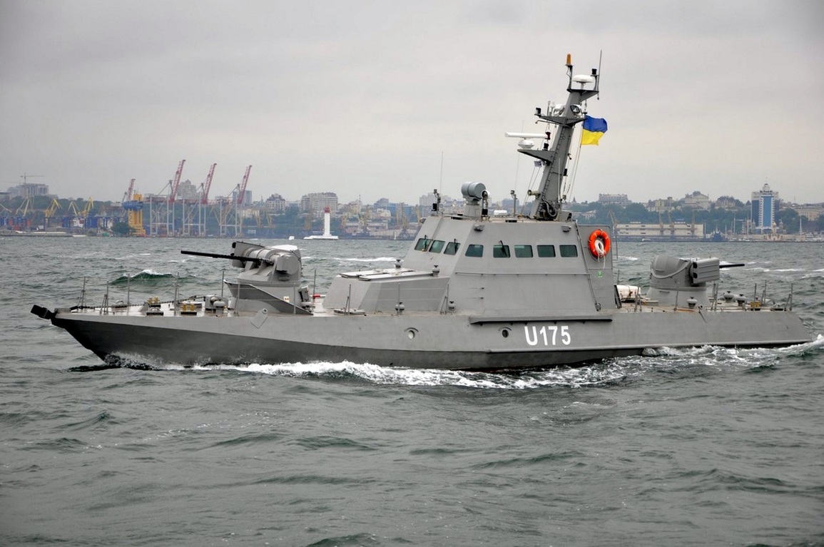 Nga tiết lộ kế hoạch sử dụng pháo hạm bọc thép thu được của Ukraine - 1 Nga tiết lộ kế hoạch sử dụng pháo hạm bọc thép thu được của Ukraine - 1