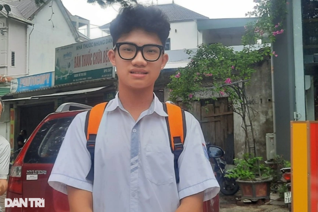Nghệ An: Đề toán dễ thở, thí sinh kết thúc kỳ thi vào lớp 10 - 3 Nghệ An: Đề toán dễ thở, thí sinh kết thúc kỳ thi vào lớp 10 - 3