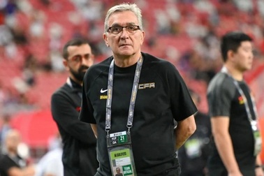 Đội nhà vỡ mộng World Cup, CĐV Trung Quốc đòi sa thải HLV Ivankovic