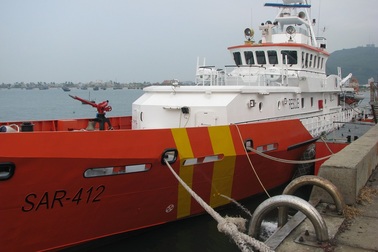 Ứng cứu kịp thời một ngư dân bị đau ruột thừa cấp 