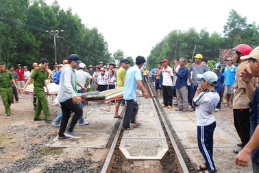 Xử lý nghiêm vụ tai nạn đường sắt khiến 4 người tử vong