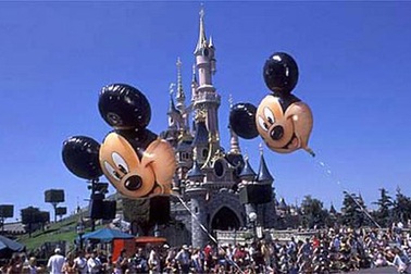 Facebook công bố những địa điểm "check in" nhiều nhất năm 2013