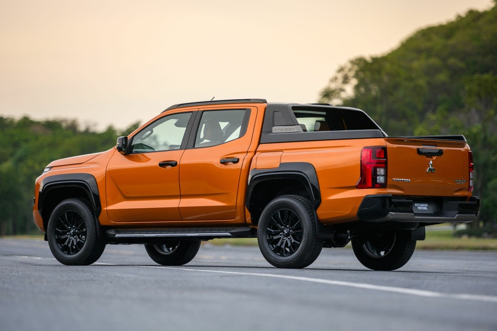 Mitsubishi Triton 2024 gia tăng kích thước và công nghệ để đấu Ranger - 7 Mitsubishi Triton 2024 gia tăng kích thước và công nghệ để đấu Ranger - 7