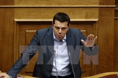 Thủ tướng Hy Lạp Alexis Tsipras bất ngờ đệ đơn từ chức
