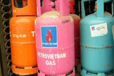 Giá gas tăng thêm 8.000 đồng/bình 