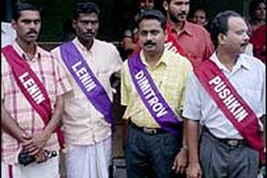 Lenin và Stalin “tái ngộ” ở Ấn Độ