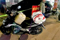 Thử rượu trước khi mua, người đàn ông "dính cồn" kịch khung