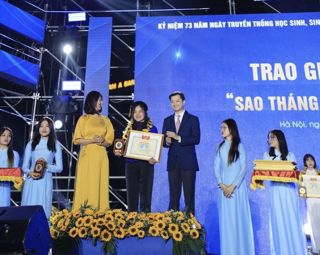 Khát khao cống hiến sức trẻ của nữ sinh Trường Cao đẳng Y tế Lạng Sơn - 1 Khát khao cống hiến sức trẻ của nữ sinh Trường Cao đẳng Y tế Lạng Sơn - 1