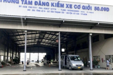 Bắt 3 người tại Trung tâm đăng kiểm 50-09D ở TPHCM