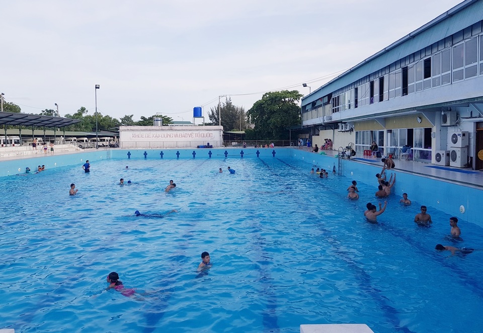 Khánh Hòa: Nắng nóng, học sinh đổ xô đi học bơi, giải nhiệt - 3 Khánh Hòa: Nắng nóng, học sinh đổ xô đi học bơi, giải nhiệt - 3